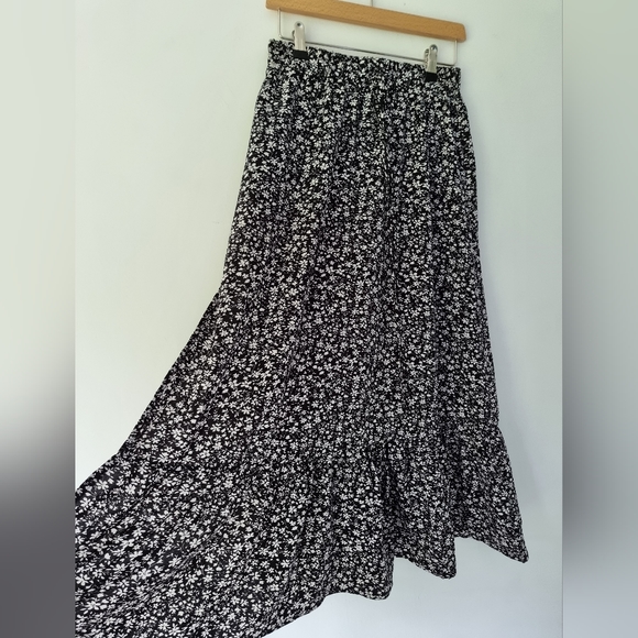 SHEIN Dresses & Skirts - Shein Floral Maxi Skirt